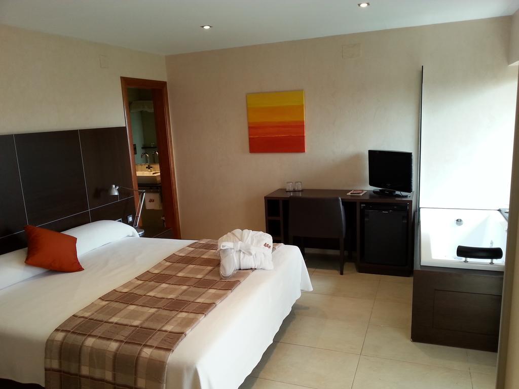 Hotel Montaltmar Sant Vicenç de Montalt Zewnętrze zdjęcie